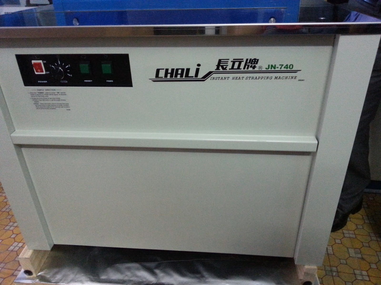 Máy đóng đai nhựa Chali JN740